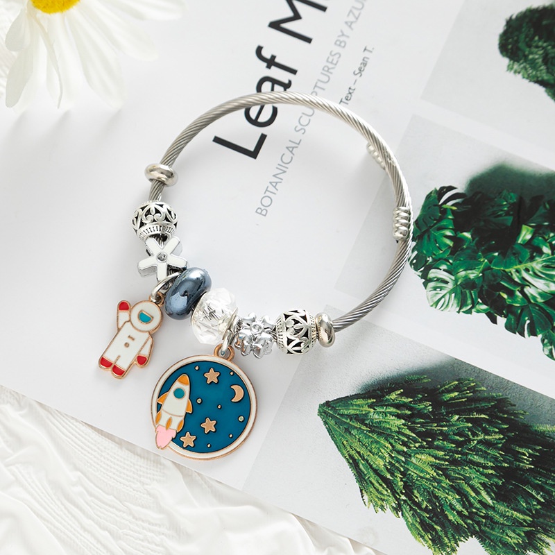 XiaoboACC Vòng Tay Chuỗi Hạt Bằng Thép Không Gỉ Hình Phi Hành Gia Thời Trang Dành Cho Nữ