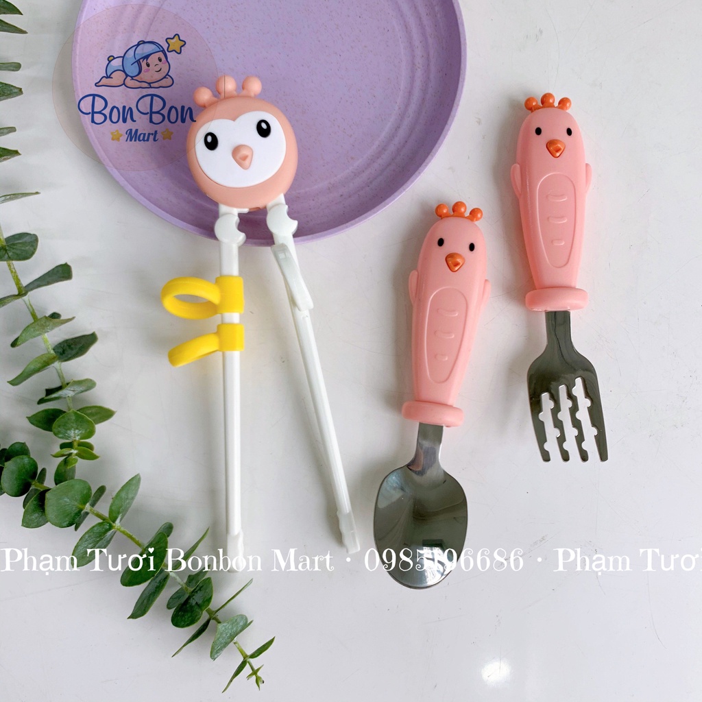 Đũa gà tập gắp kèm thìa dĩa cho bé kèm hộp phân phối chính hãng Bonbon Mart