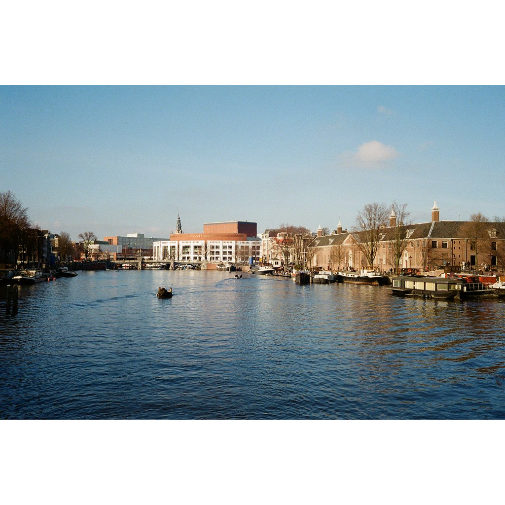 Kodak Ultramax 400 36exp Date 10/2025 Phiên bản mới film 35mm loại hộp lẻ Single box 1 hộp có 1 cuộn