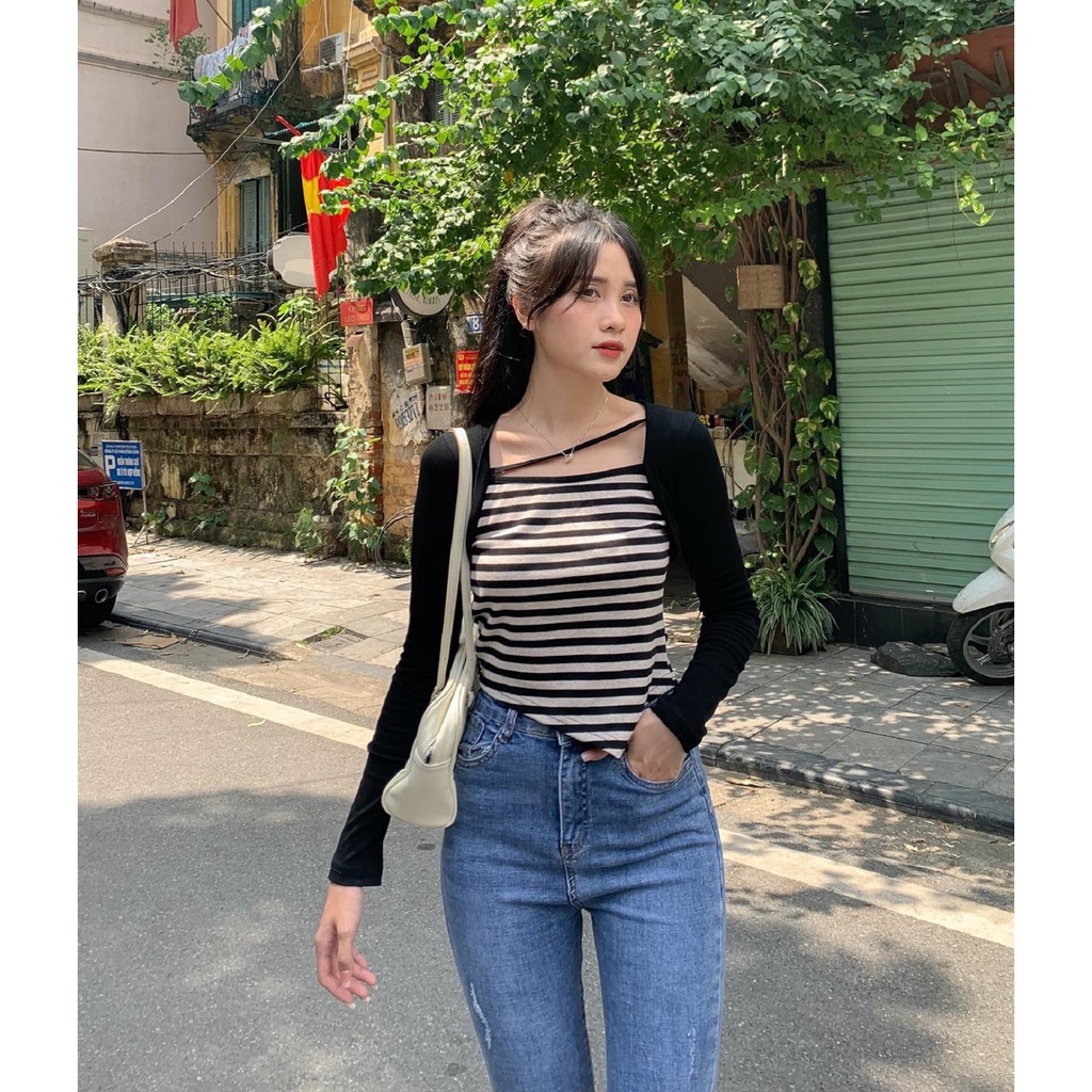 Quần jeans ống loe rách gối Q246 SUSTORE