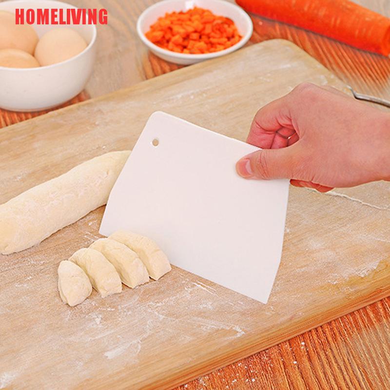 1 Cây Vét Bột Làm Bánh Bằng Nhựa Tiện Dụng