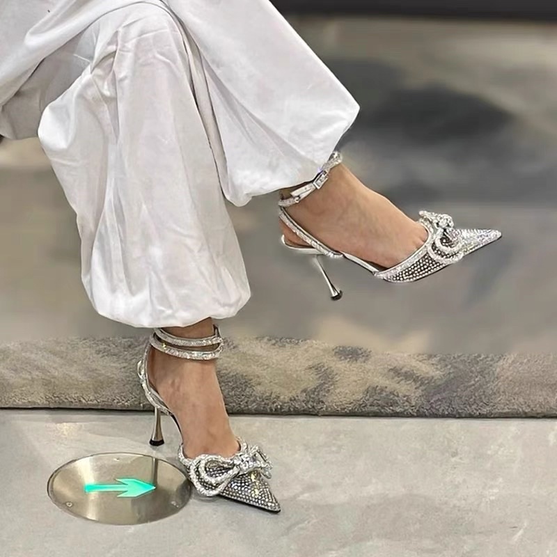 ORDER 💜 Giày cao gót quai trong mũi nhọn đính đá nơ nhũ