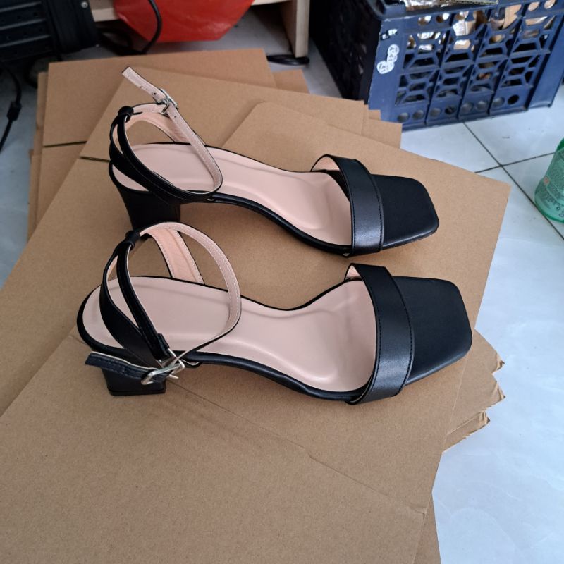 Giày cao gót quai ngang big size 40 41 4 43 gót vuông 5 phân size lớn ngoại cỡ size đại