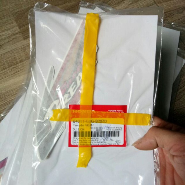 Tem Dream honda việt đời đầu chính hãng, Tem hàng đẹp lắp được cả dream thái và dream việt các đời