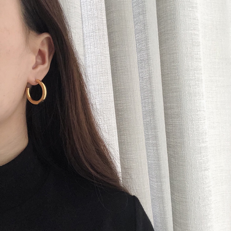 Bông tai nữ titan kiểu chữ C dày vintage không gỉ WE2206