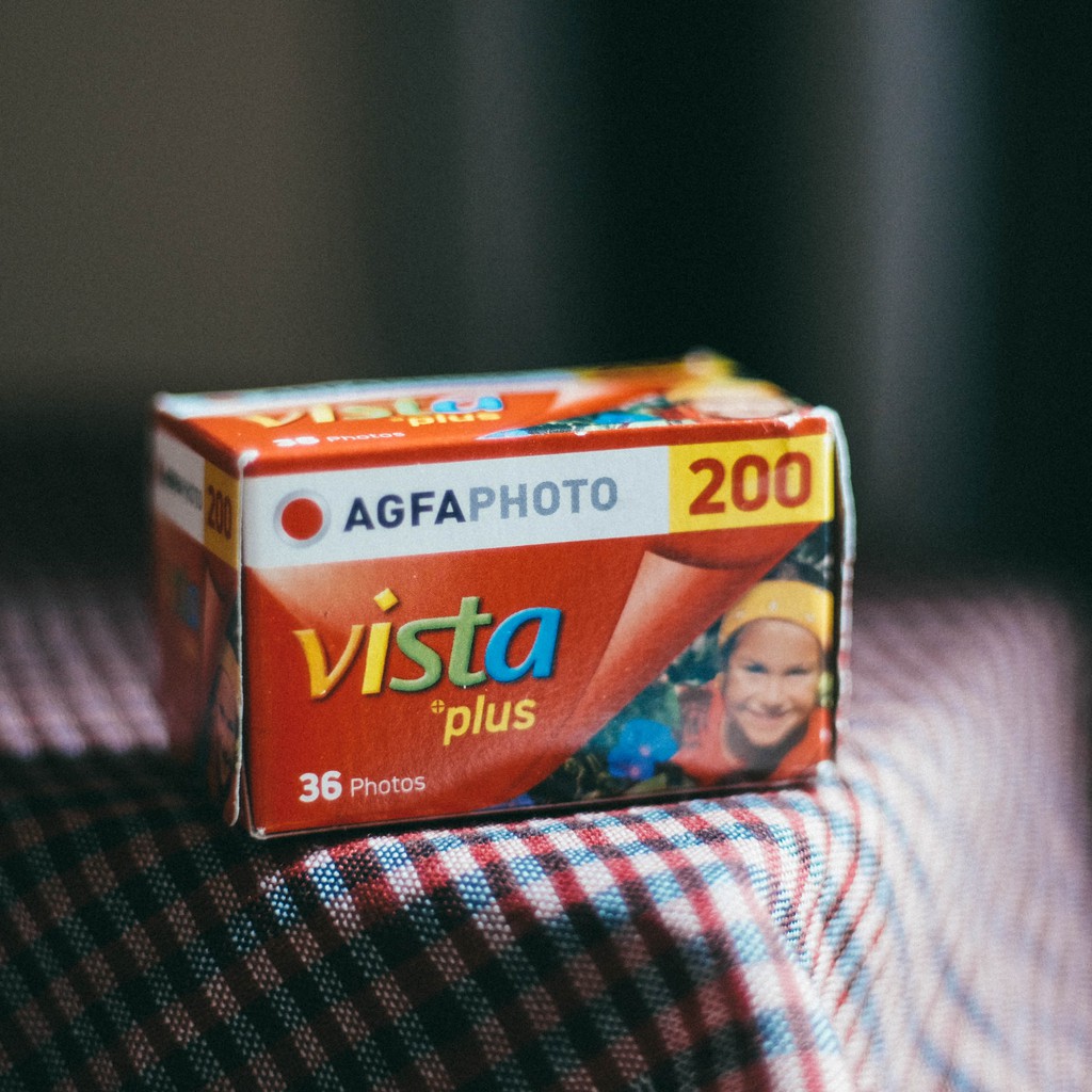 Film chụp ảnh Agfa Vista 200 (outdate)