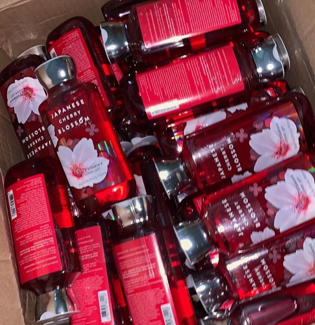Bộ sản phẩm BATH AND BODY WORKS mùi Japanese Cherry Blossom | BigBuy360 - bigbuy360.vn