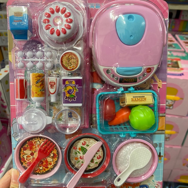 Nồi cơm điện kèm phụ kiện đồ chơi cho bé
