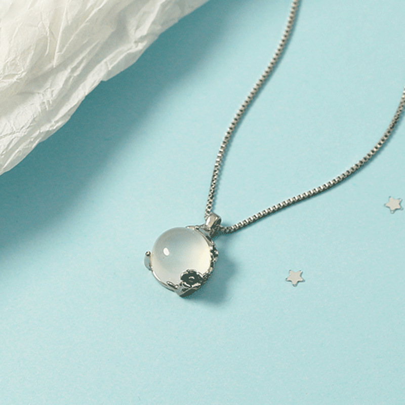 vòng cổ Mặt Ngọc Bích Trắng Xinh Xắn Cho Nữ