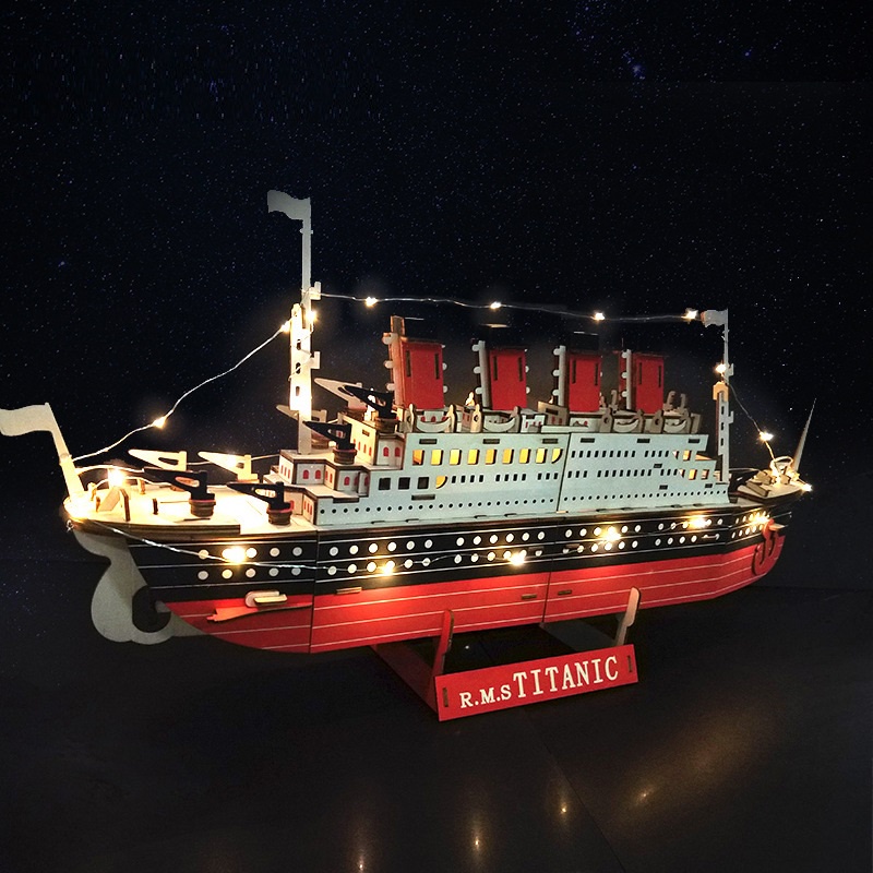 Đồ chơi lắp ráp gỗ 3D mô hình tàu Titanic laser 216 mảnh ghép Birkeetoys