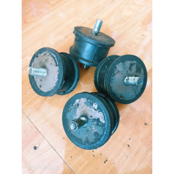 CAO SU CHÂN MÁY XE BA GÁC