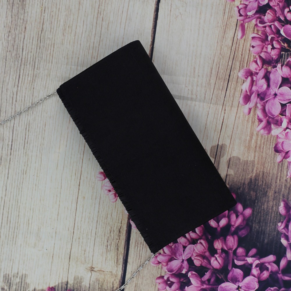 Clutch V Cầm Tay Khóa Bấm Màu Đen  STG