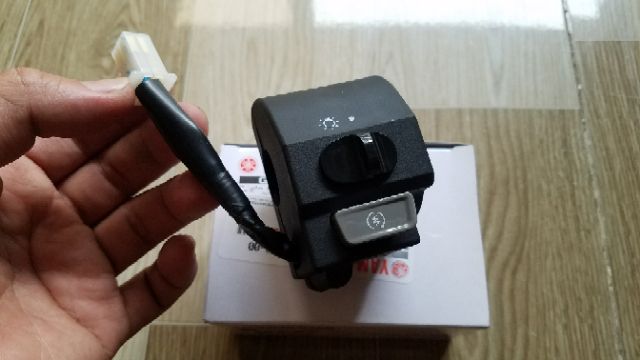 Cùm công tắc sirius 110 xăng cơ chính hãng