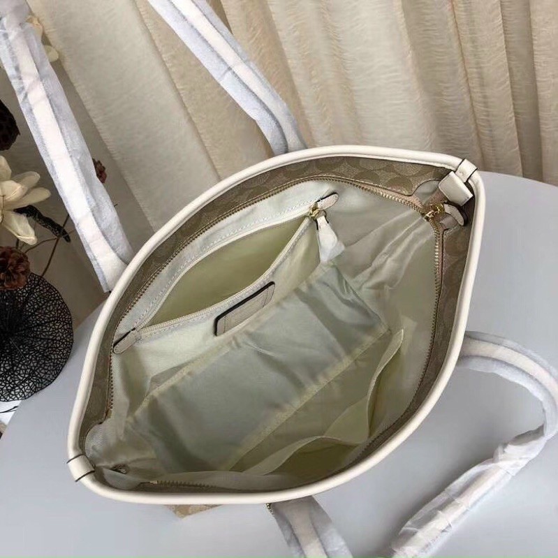 Túi Coach size to vừa A4, laptop