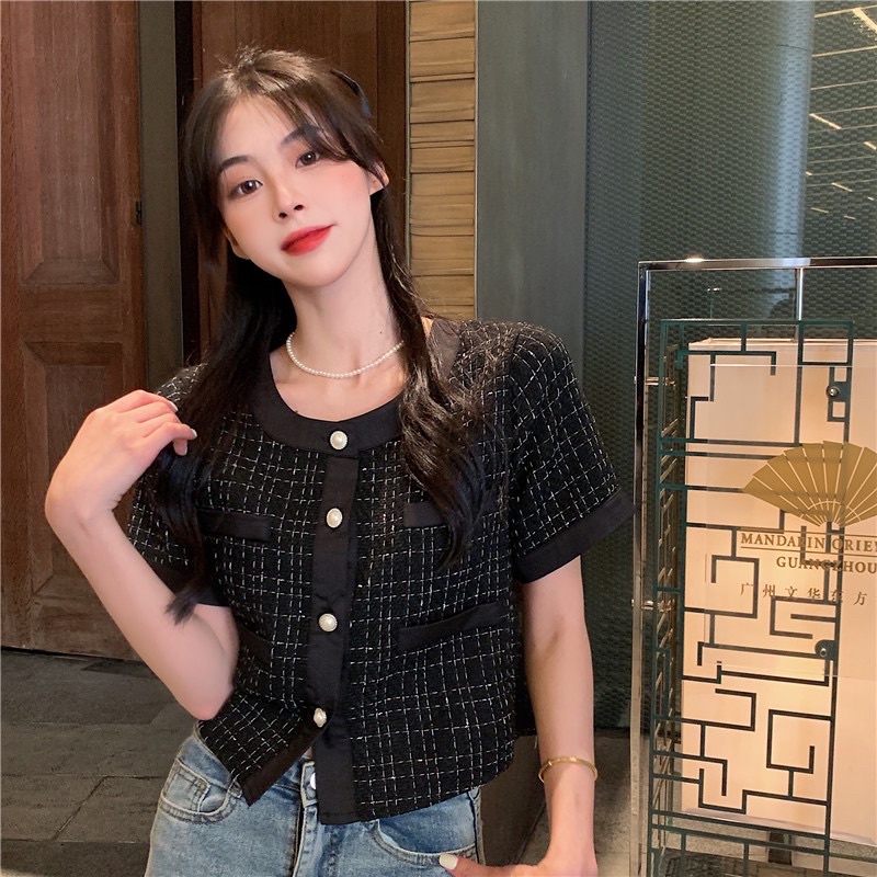 Windy Top- Áo crop top chất dạ 2 màu đen, trắng