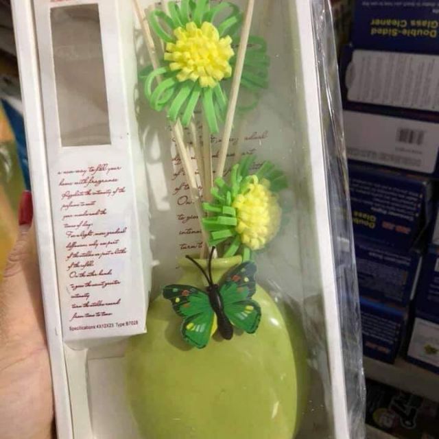 Nước hoa xịt phòng