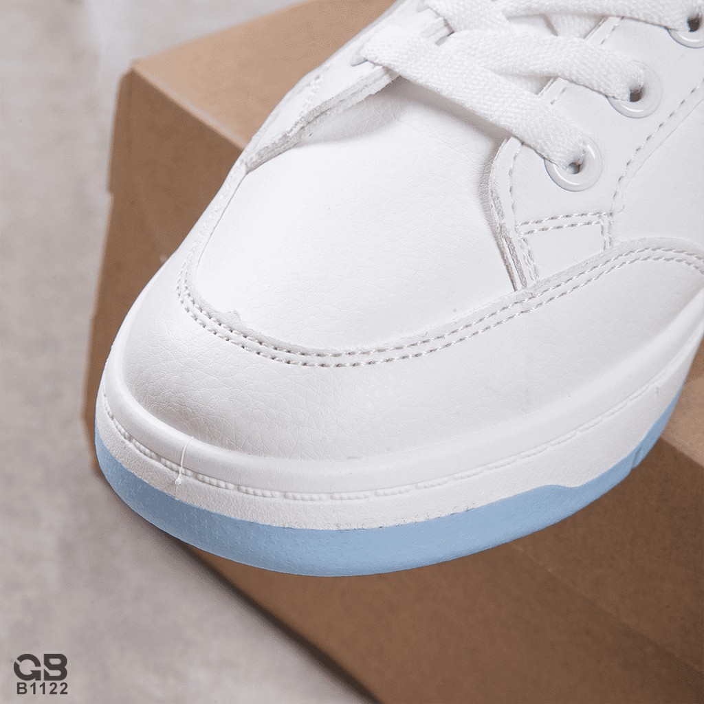 Mua Giày Bata Nữ giayBOM CLASSICS Đế Cao 2 cm B1122 giá rẻ nhất | TecKi.Vn