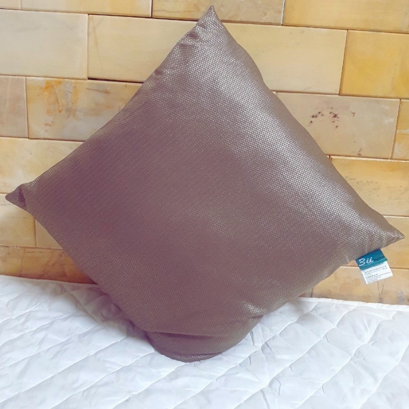 Gối tựa lưng trang trí 3ii Home đa dạng sang trọng chất liệu cao cấp luôn giữ được phom dáng mà không bị bó hay biến dạn