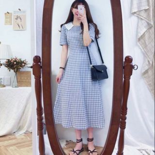 Đầm caro xanh phối cổ trắng