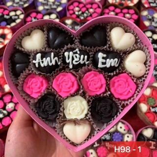 Socola valentine (hộp 18 viên)