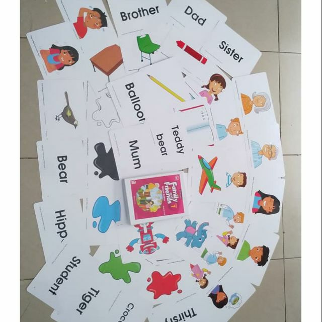 Flashcard Family and Friends Special Grade 1