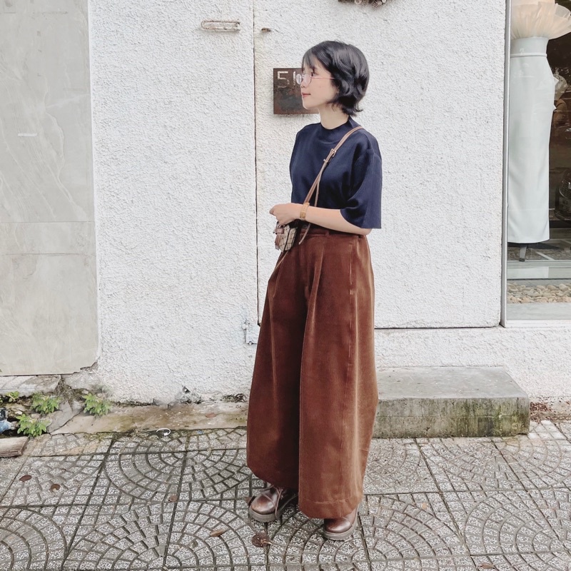 Quần nhung gân ống rộng - by Xanh | BigBuy360 - bigbuy360.vn