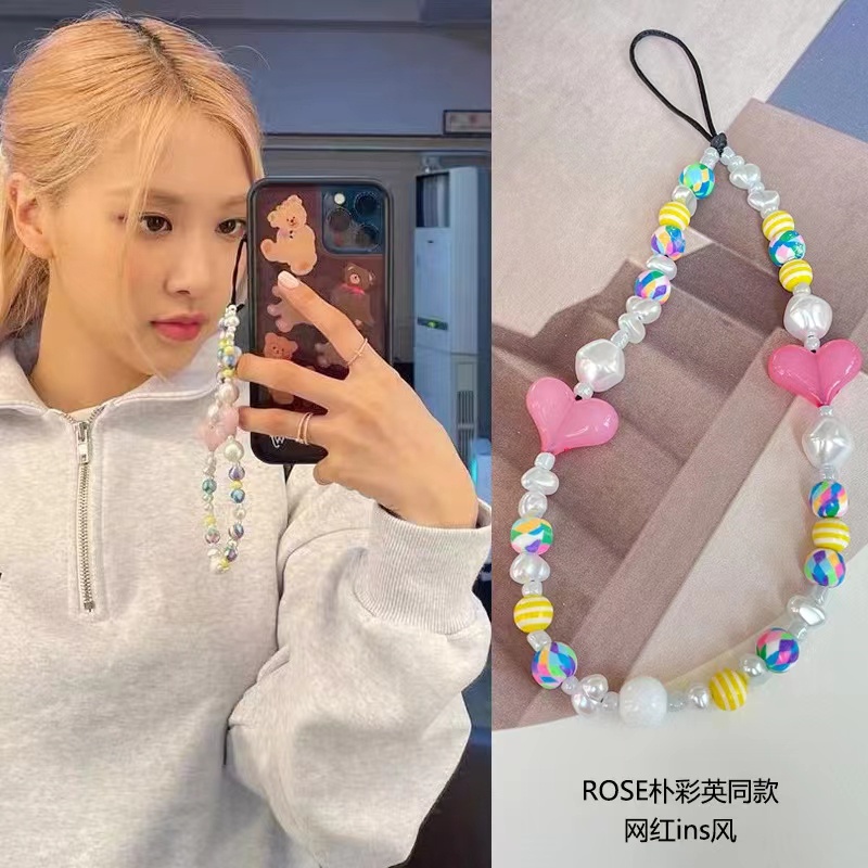 Dây Đeo Điện Thoại Airpods Hình Trái Tim Chống Rơi Tiện Dụng