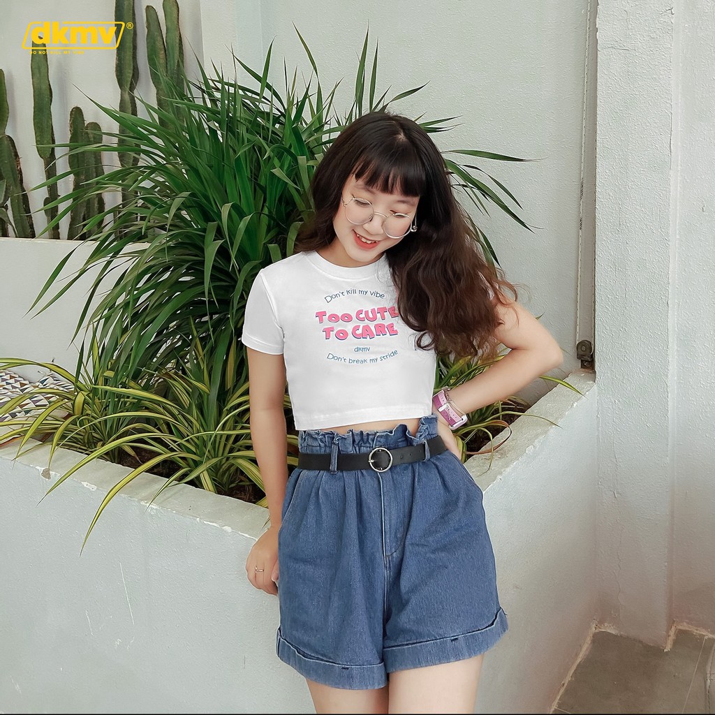 [Mã FAXANH55 giảm 10K đơn 50K] Áo croptop ôm cổ tròn DKMV màu trắng - Croptop nữ White Too Cute To Care