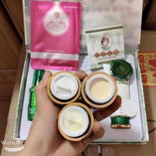 Hoàng cung xanh- hoàng cung màu xanh dưỡng trắng, làm mờ nám, tàn nhang
