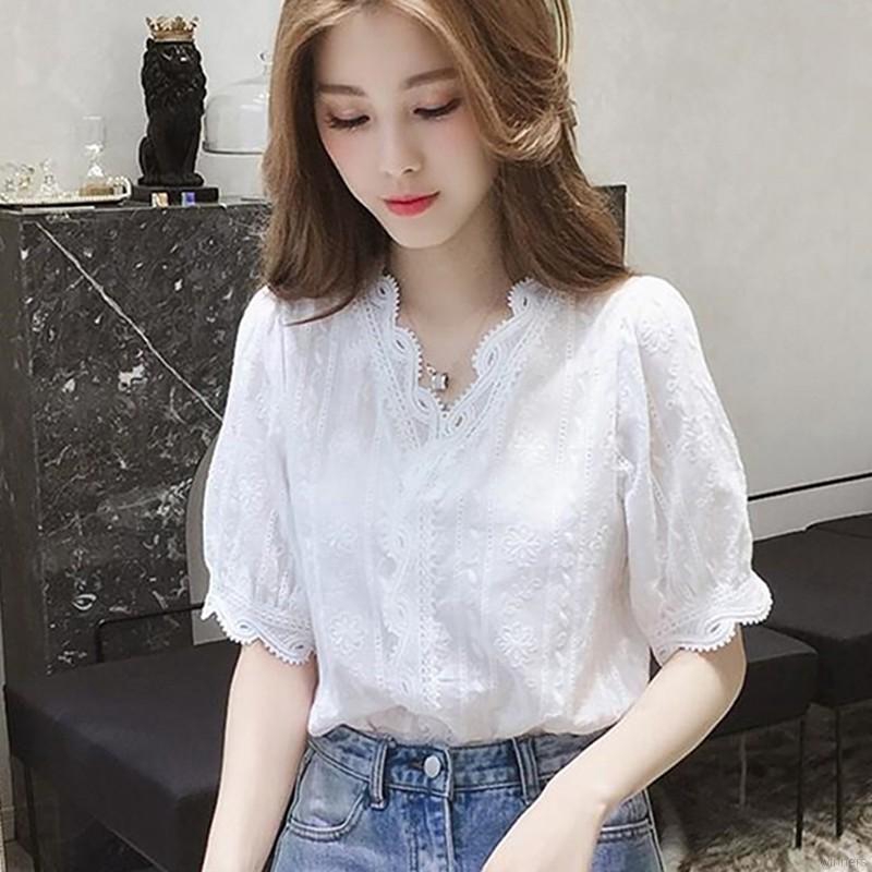 Áo tay lỡ dáng rộng cổ chữ V phối ren hoa thoải mái sành điệu