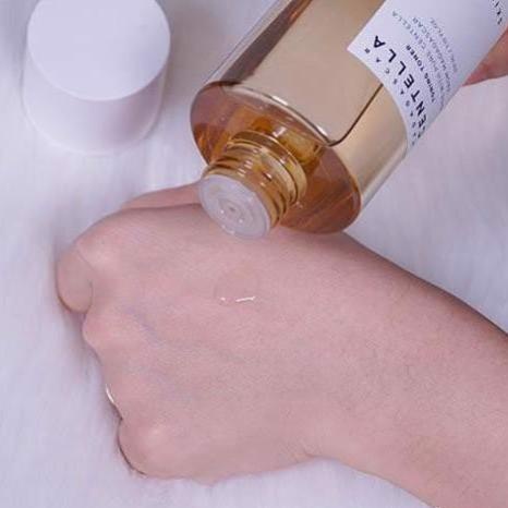 Nước hoa hồng Skin1004 Madagascar Centella Toning Toner 210ml chiết xuất rau má hỗ trợ phục hồi và tái tạo da | BigBuy360 - bigbuy360.vn