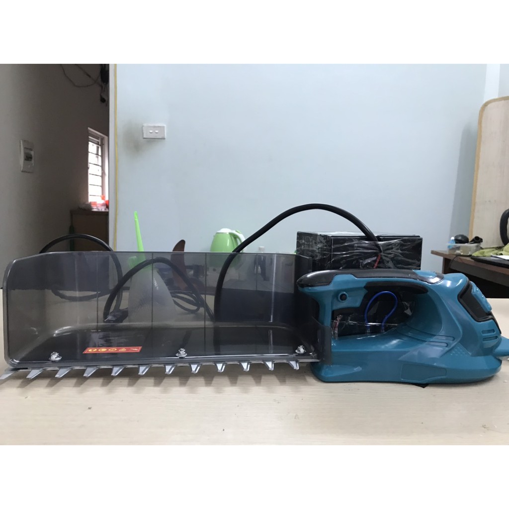 Máy hái chè mini cầm tay 24V Cắt liên tục 6-8h