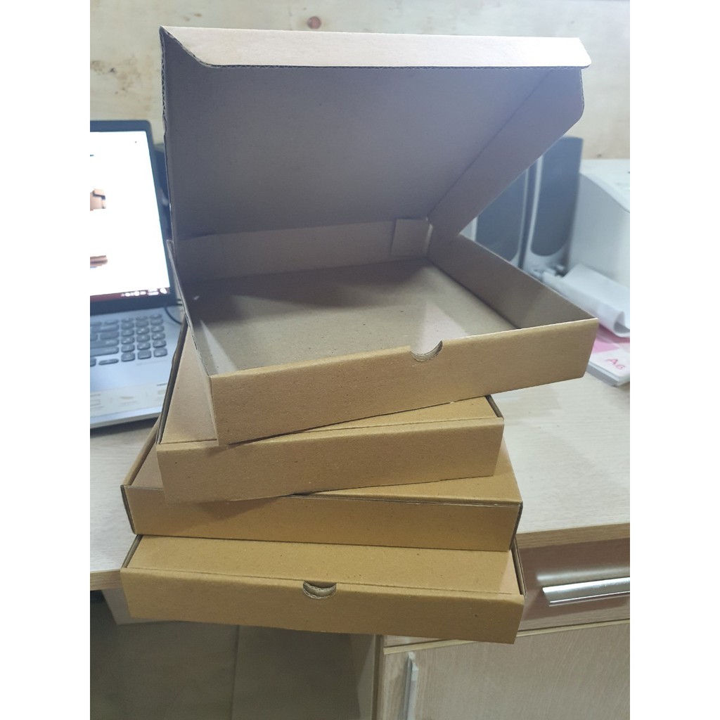 100 hộp pizza size 19x19x4cm chỉ 2900đ/h