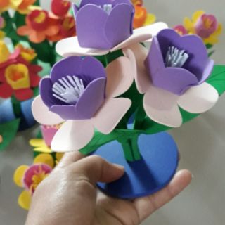 Hoa trang trí góc đồ dùng mầm non