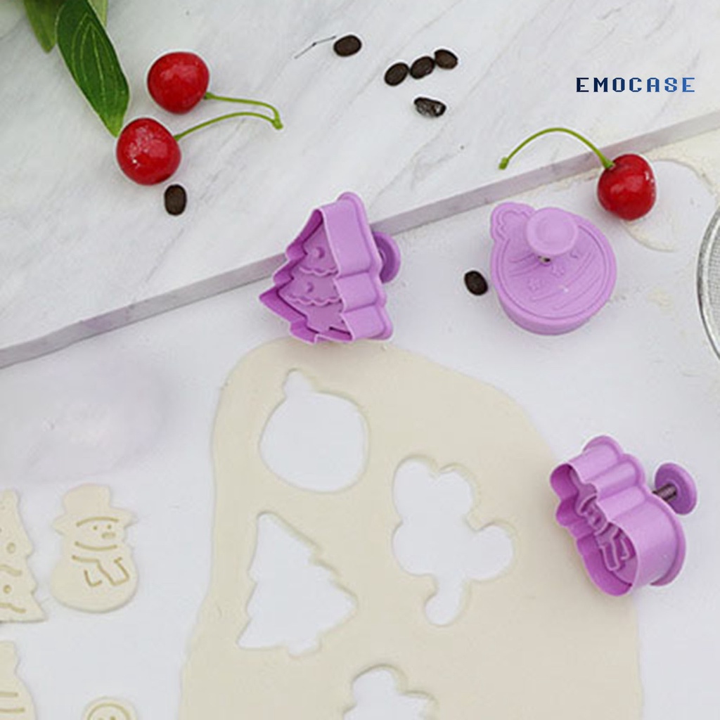 Set 4 Khuôn Nhấn Làm Bánh Quy Bằng Nhựa Không Dính Họa Tiết Hoạt Hình Cho Nhà Bếp