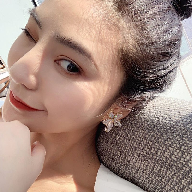 925 silver crystal hollow flower earrings petal earrings A0002
