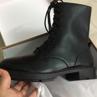 Bốt cao cổ buộc giây Bốt cao cổ buộc giây Bốt cao cổ buộc giây Bốt cao cổ buộc giây Bốt cao cổ buộc giây Bốt cao cổ buộc