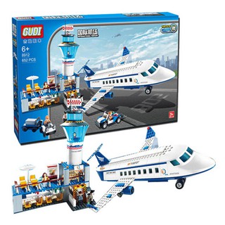 Lego 8912 - sân bay và máy bay chở khách cỡ vừa