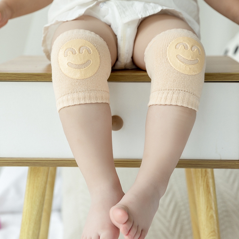 Vớ cotton chống trượt cho bé sơ sinh có 5 màu sắc để lựa chọn