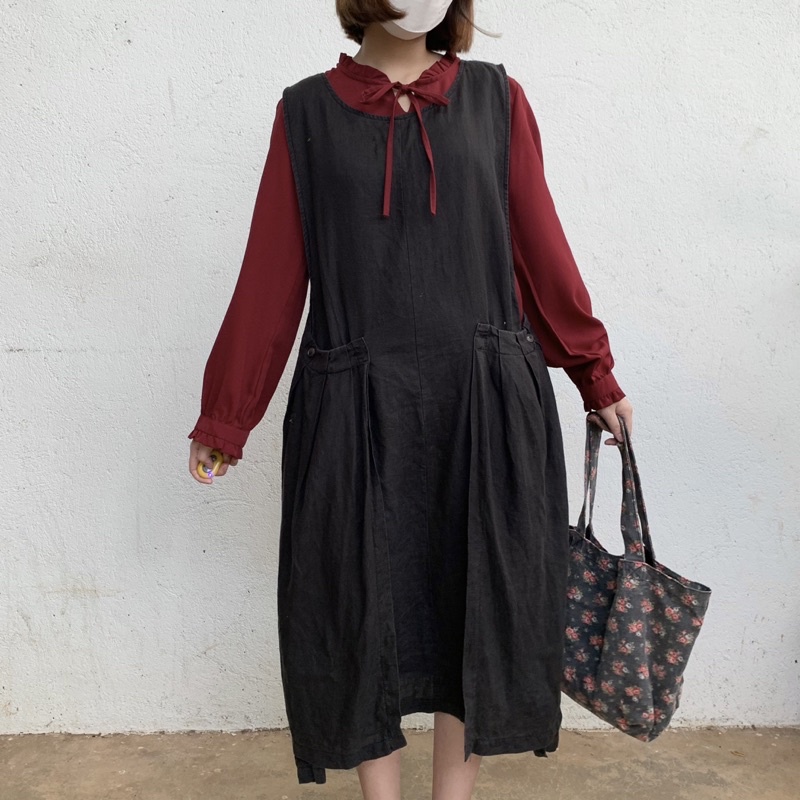 Yếm 2hand Linen đen + Sơmi von dáng vin