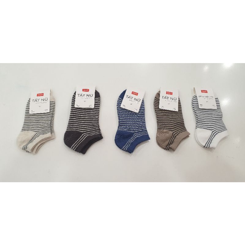 Xả shock tất Canifa