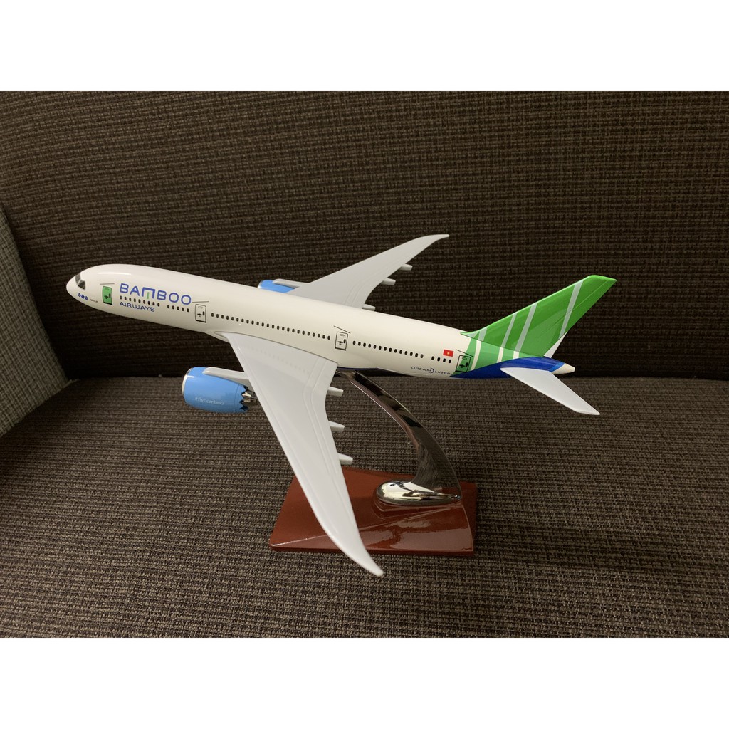 Xả kho MÔ HÌNH MÁY BAY Bamboo Airways 28cm đế gỗ đẹp, giá sỉ