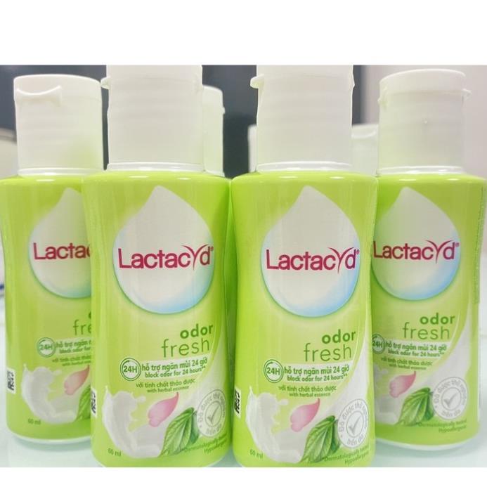 Dung Dịch Vệ Sinh Phụ Nữ Lactacyd Odor Fresh Trầu Không Chai 60ml