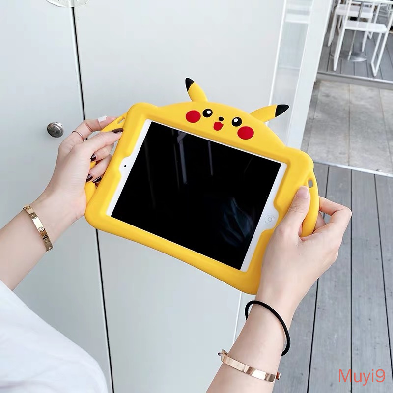 Bao Da Máy Tính Bảng In Hoạt Hình Pikachu Thời Trang Cho ipad 2018 Mini1 / 2 / 3 Mini45 Air2 Pro9.7 ipad6 10.2 Air4 10.9