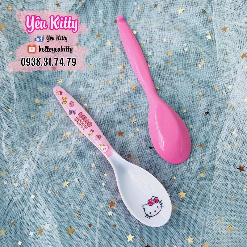 MUỖNG NHỰA MELAMINE HELLOKITTY