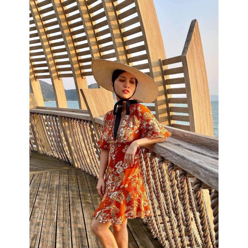 Mũ cói đi biển vành rộng dây buộc siêu xinh