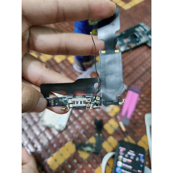 Cụm sạc  7 plus bóc máy