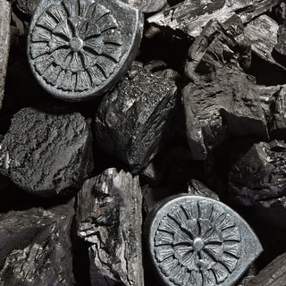 THANH RỬA MẶT LUSH COALFACE THAN HOẠT TÍNH