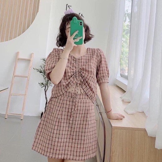 Set váy kẻ caro 2 màu freesize giá siêu rẻ - Set áo croptop rút ngực mix chân váy chữ A dáng ngắn SS36 | BigBuy360 - bigbuy360.vn