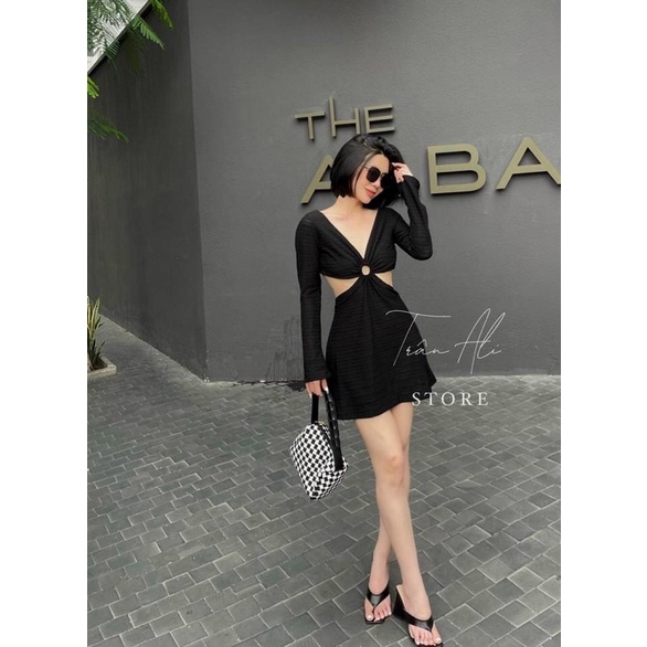 Đầm Ôm Body Khoét Eo Chất Dày Dặn , tay dài Cá Tính (Ảnh Tự Chụp) LY alohashop91